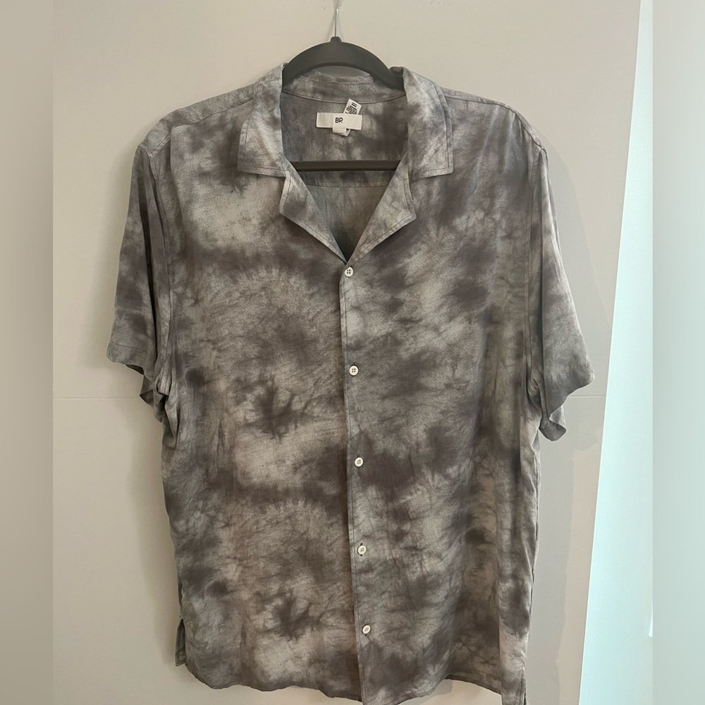 Grey shirt